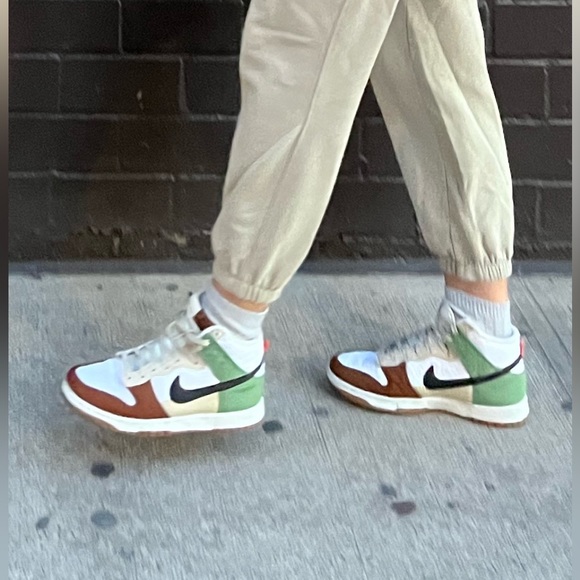 authentic nike multi colored retro dunks - Picture 3 of 5